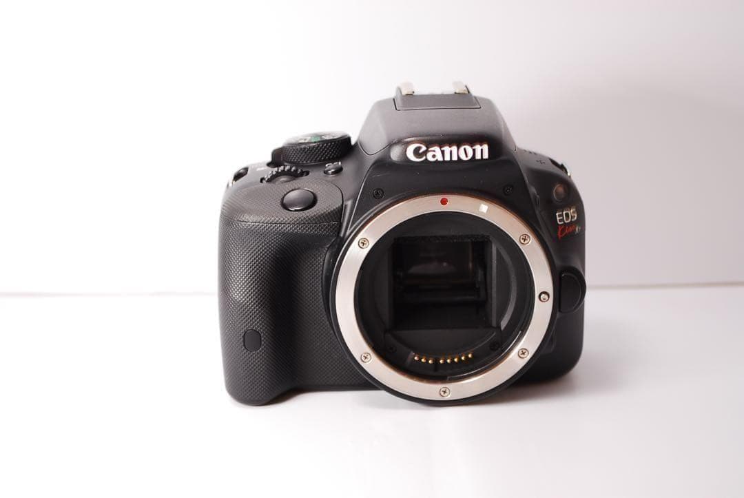 Canon Kiss X7 一眼レフ ダブルレンズ　高画質　軽量　コンパクト☘️