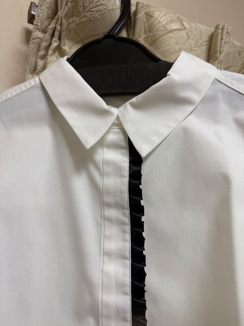 maison de Dolce クロップドシャツ