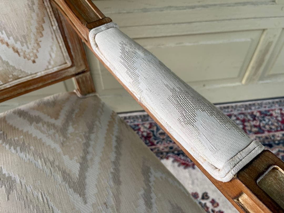 クラシックデザイン ダイニングチェアIDC 大塚家具 BIANCO デカペ塗装