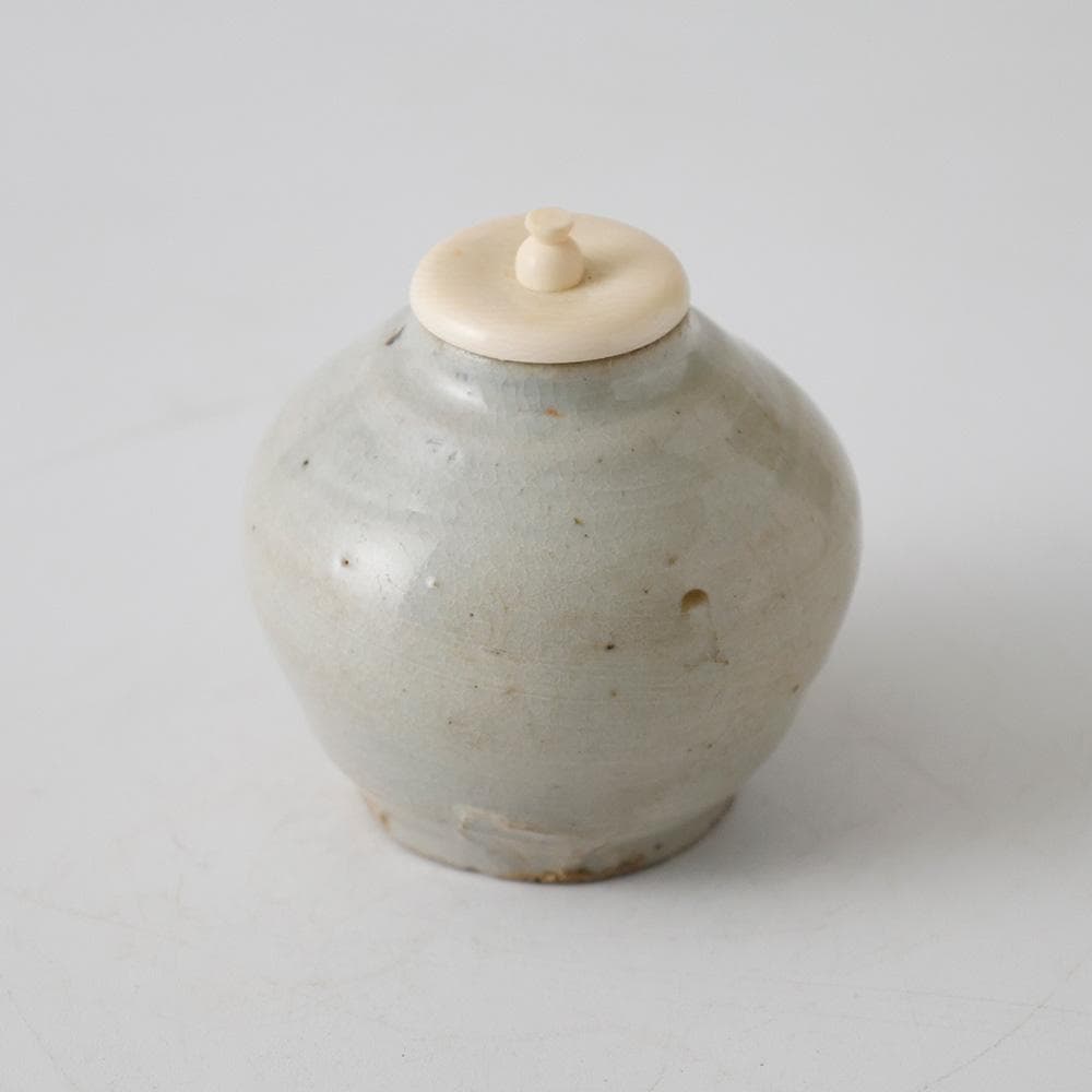時代 朝鮮美術 李朝 茶入 李朝白磁 時代箱 茶道具 小壷 古玩仕覆黄布 げ蓋