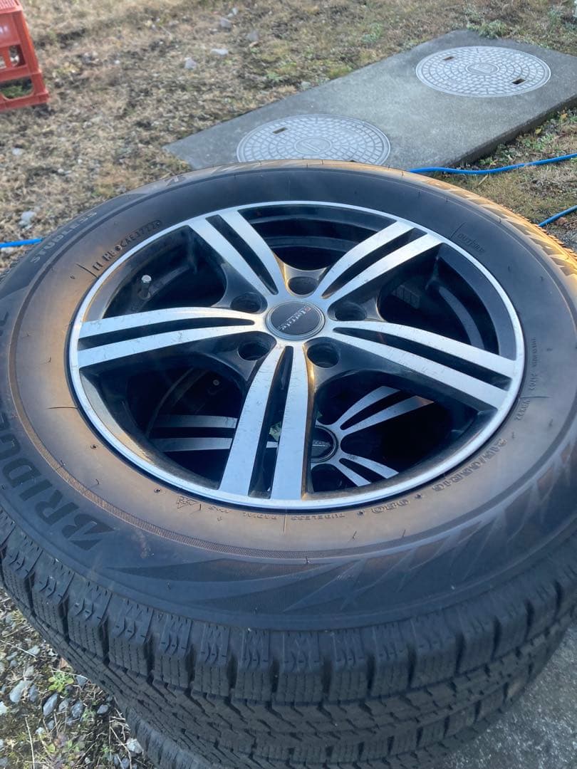 スタッドレスタイヤホィールセット215/65R16