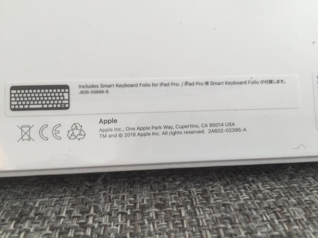 【新品】Apple Smart Keyboard Folio MU8H2J/A