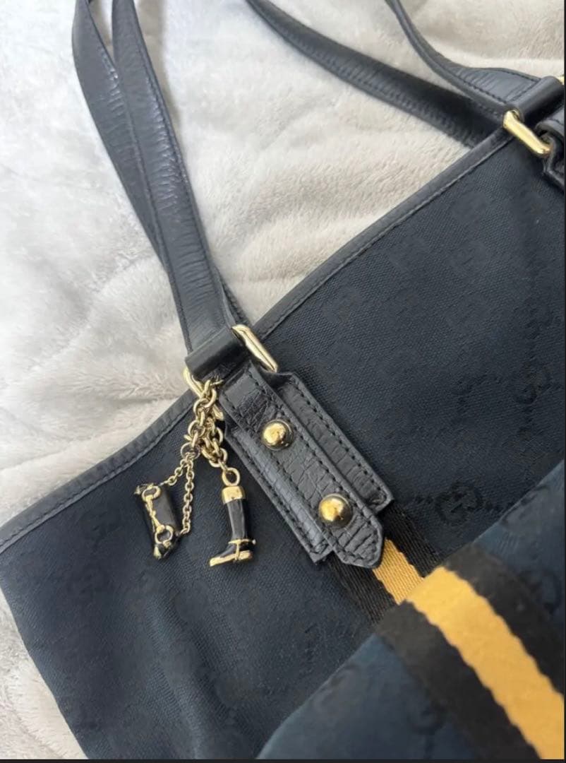 GUCCI GGキャンバス トートバック
