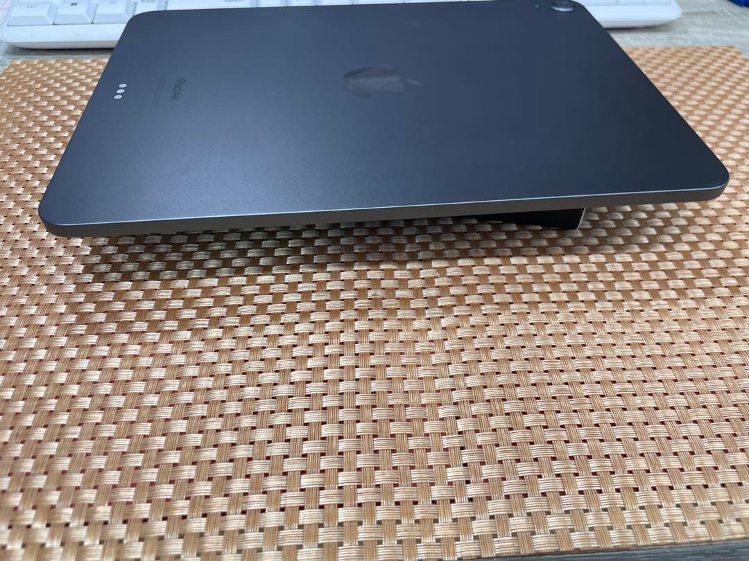 iPad Air第5世代 256GB スペースグレイMM9L3J/A【6677】