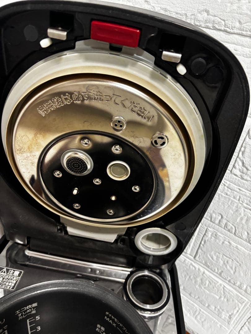 れ*く様 Panasonicスチーム&可変圧力ジャー炊飯器SR-VSX108 W