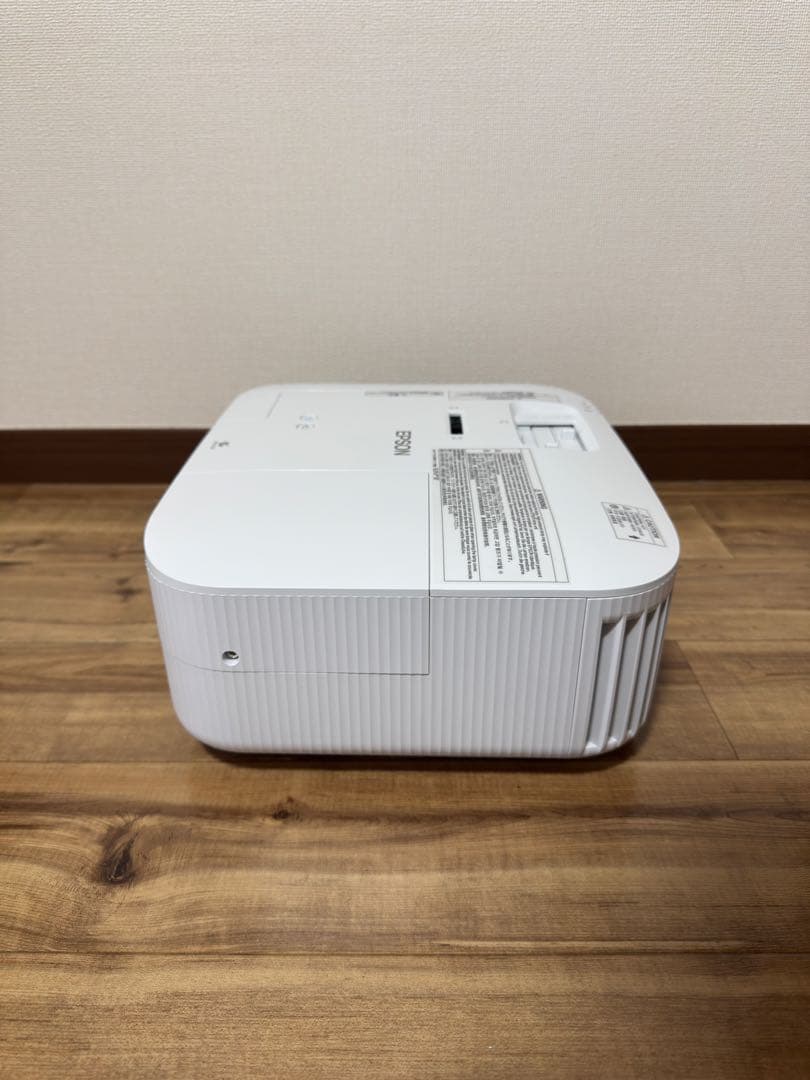 EPSON 4K HDR プロジェクター本体 EH-TW6250