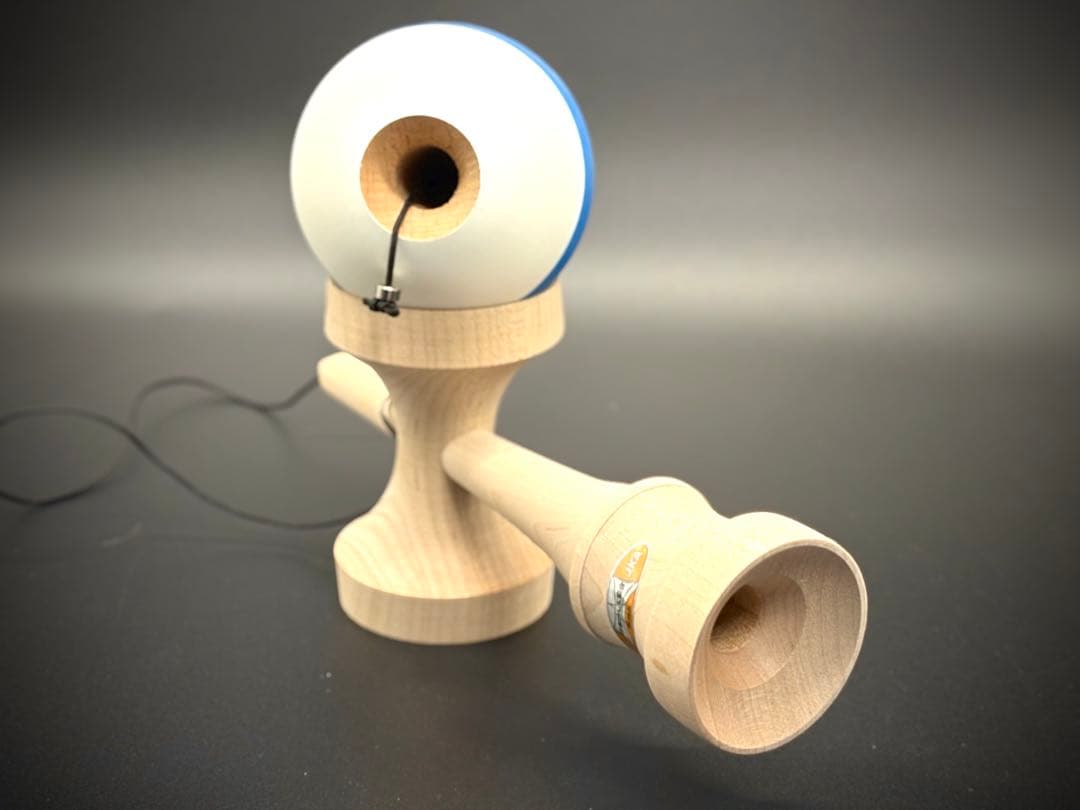 オ*イ様 玉83けん83の奇跡★けん玉★リシェイプ5 大空REShape5青白★