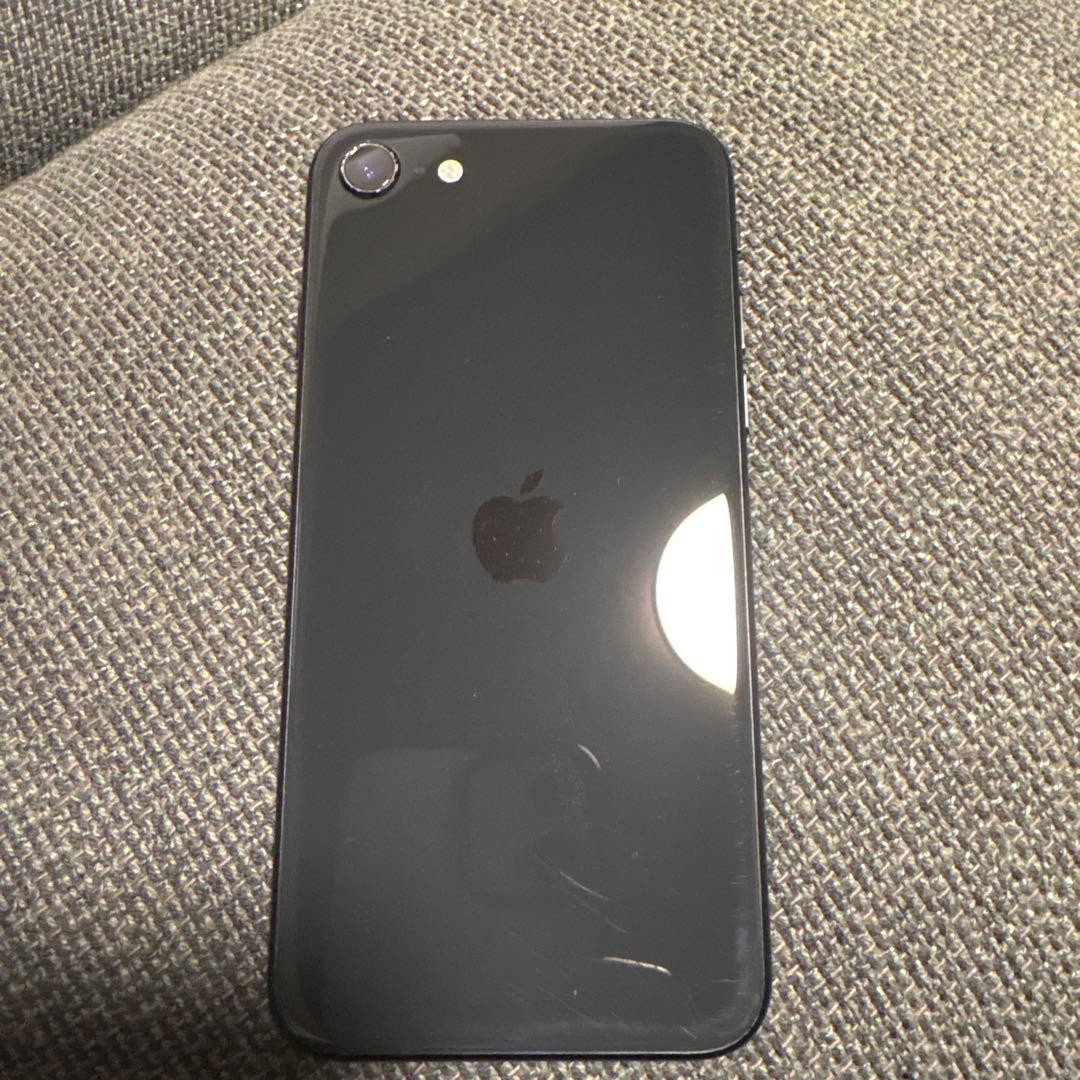 Apple iPhone SEブラック 64本体第２世代