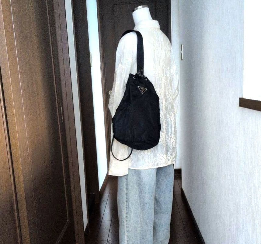 美品 PRADA 黒　ナイロン巾着 ボンサック リュック　ショルダーバッグ