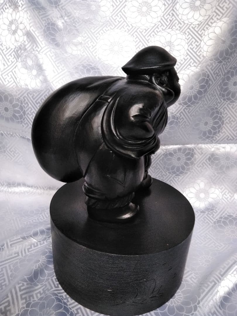 走り大黒天　木彫り