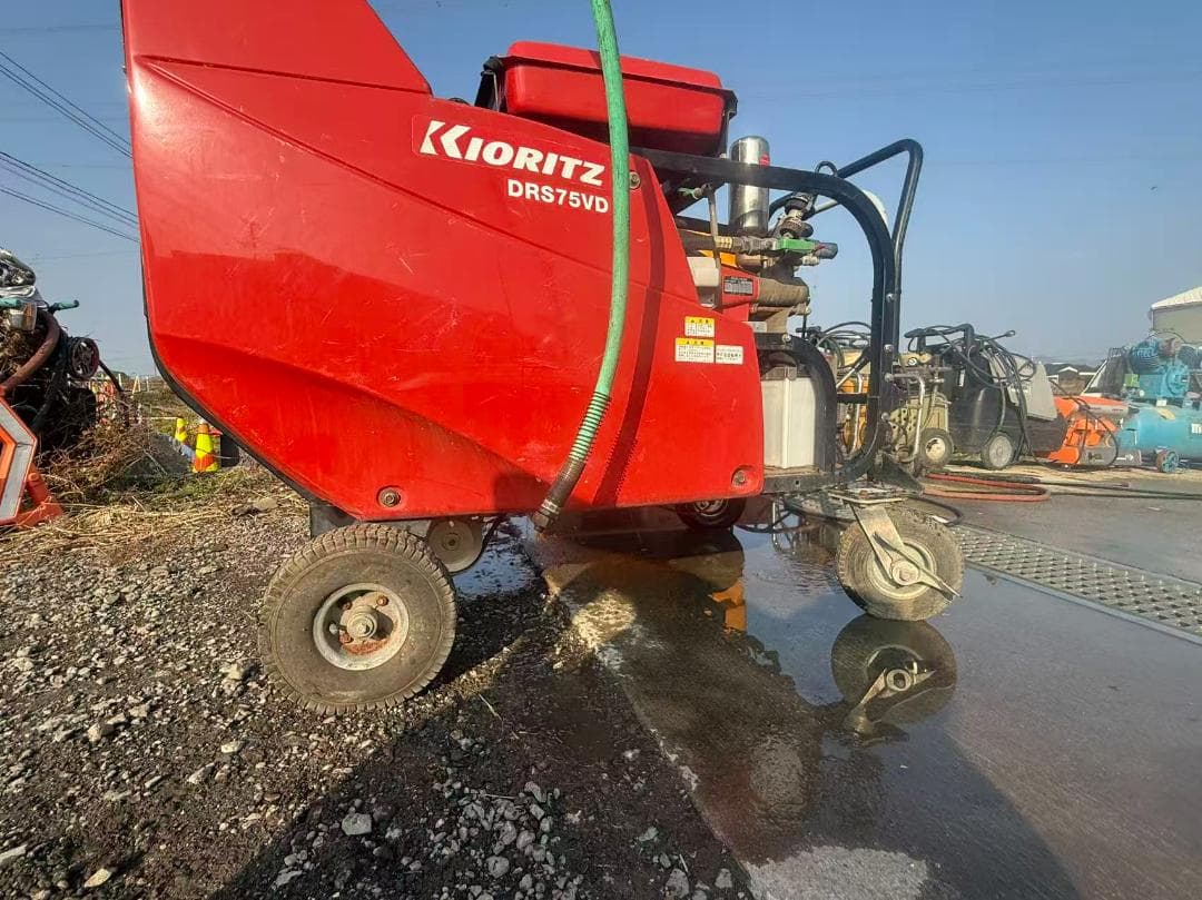 【福岡県みやま市】動画あり共立ラジコン動力噴霧器DRS75VDセル付きディーゼル