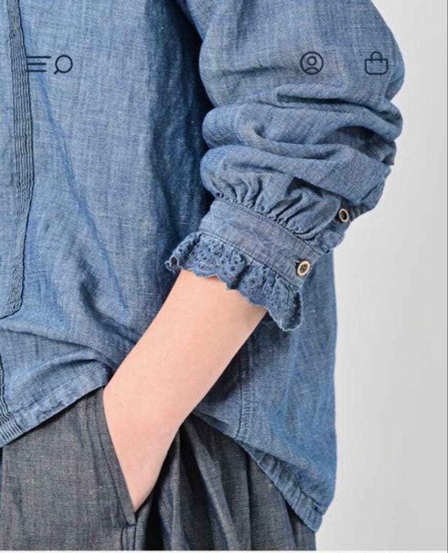 45R 綿麻瑠璃ダンガリーのカットワークフリルシャツ（重）　サイズ2