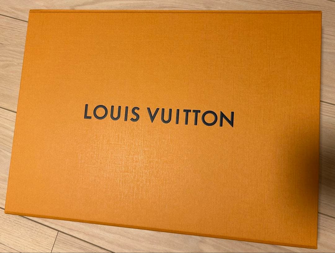 Louis Vuitton ストライプクッション