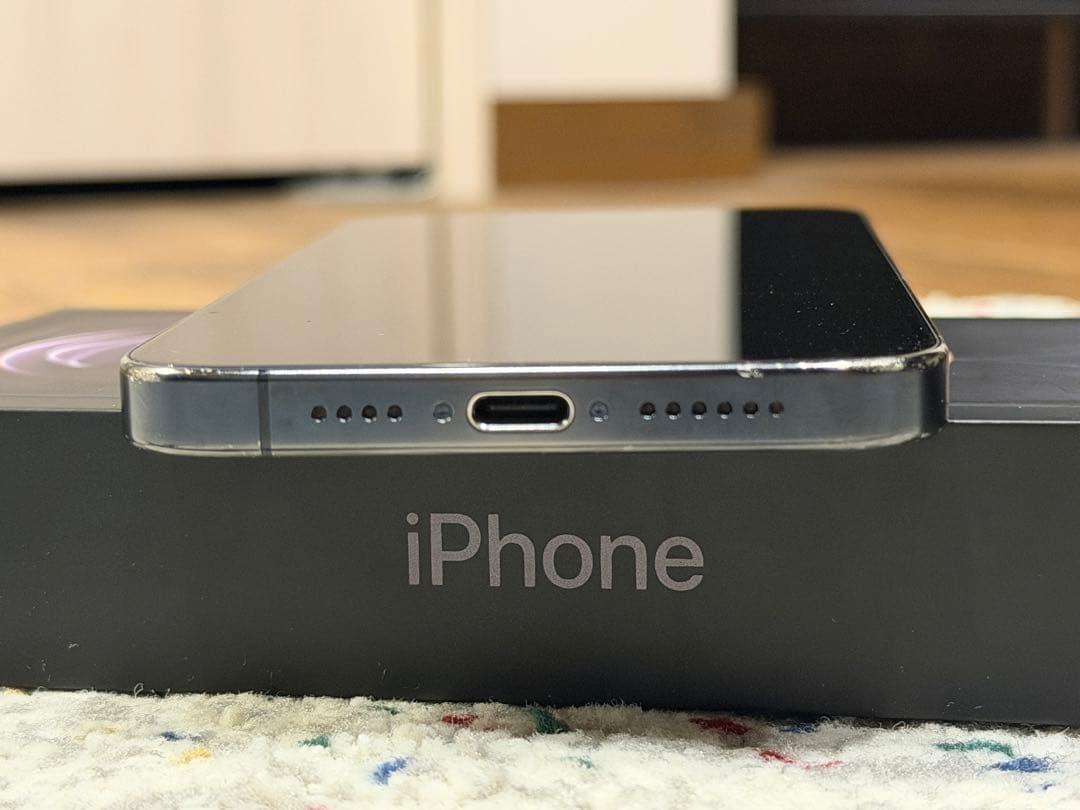 iPhone 15 promax ブルーチタニウム