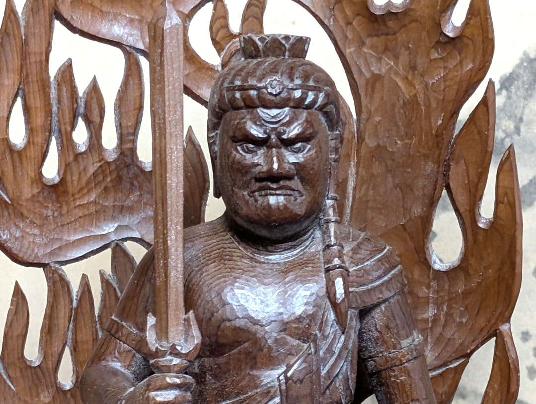 不動明王　彫刻　木彫り　オブジェ　 骨董品　アンティーク　レトロ