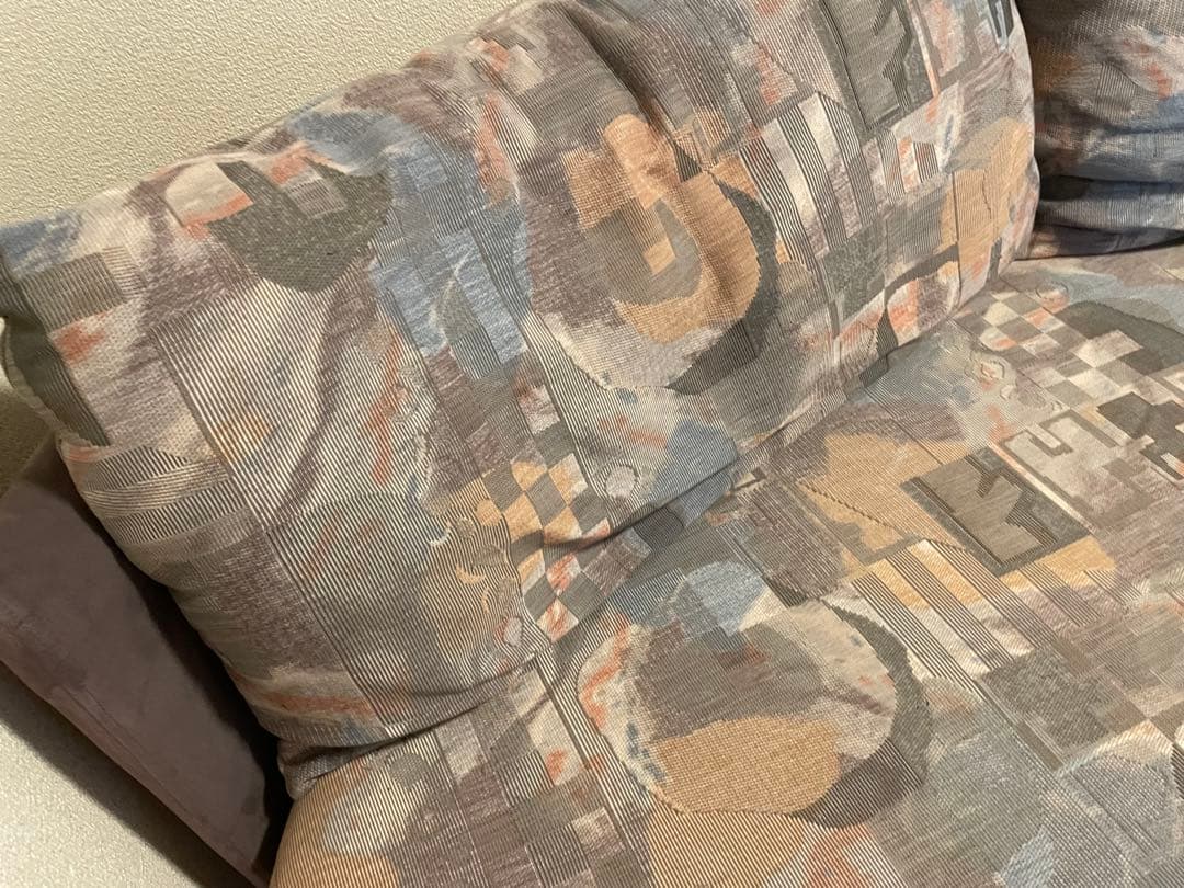 引き取り限定！ 抽象パターン ファブリック 2人掛けソファ