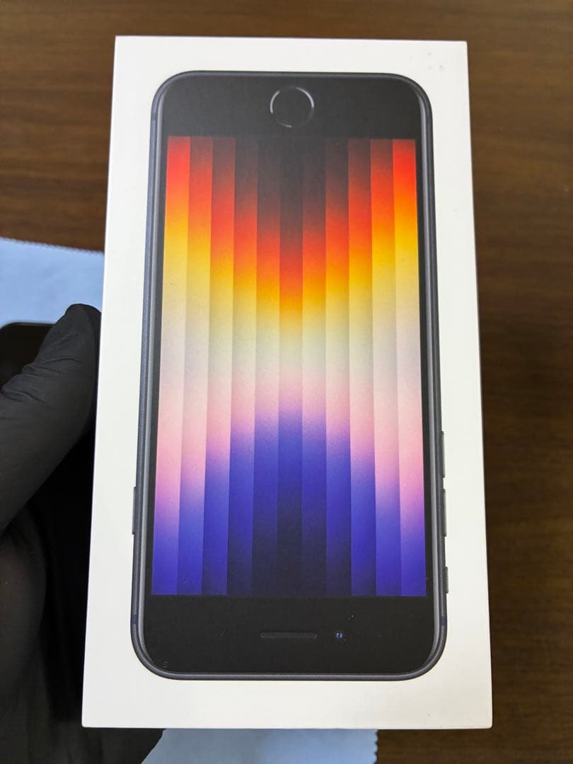 iPhone SE (第3世代) ブラック 本体　SIMロック解除