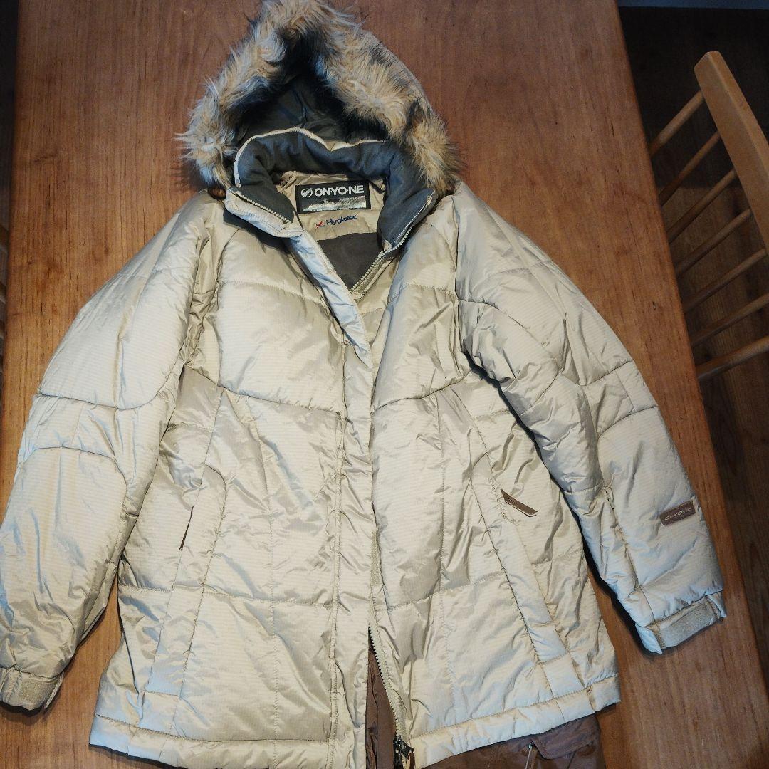 値下げ　ON-YO-NE オンヨネ　スキーウェア　L