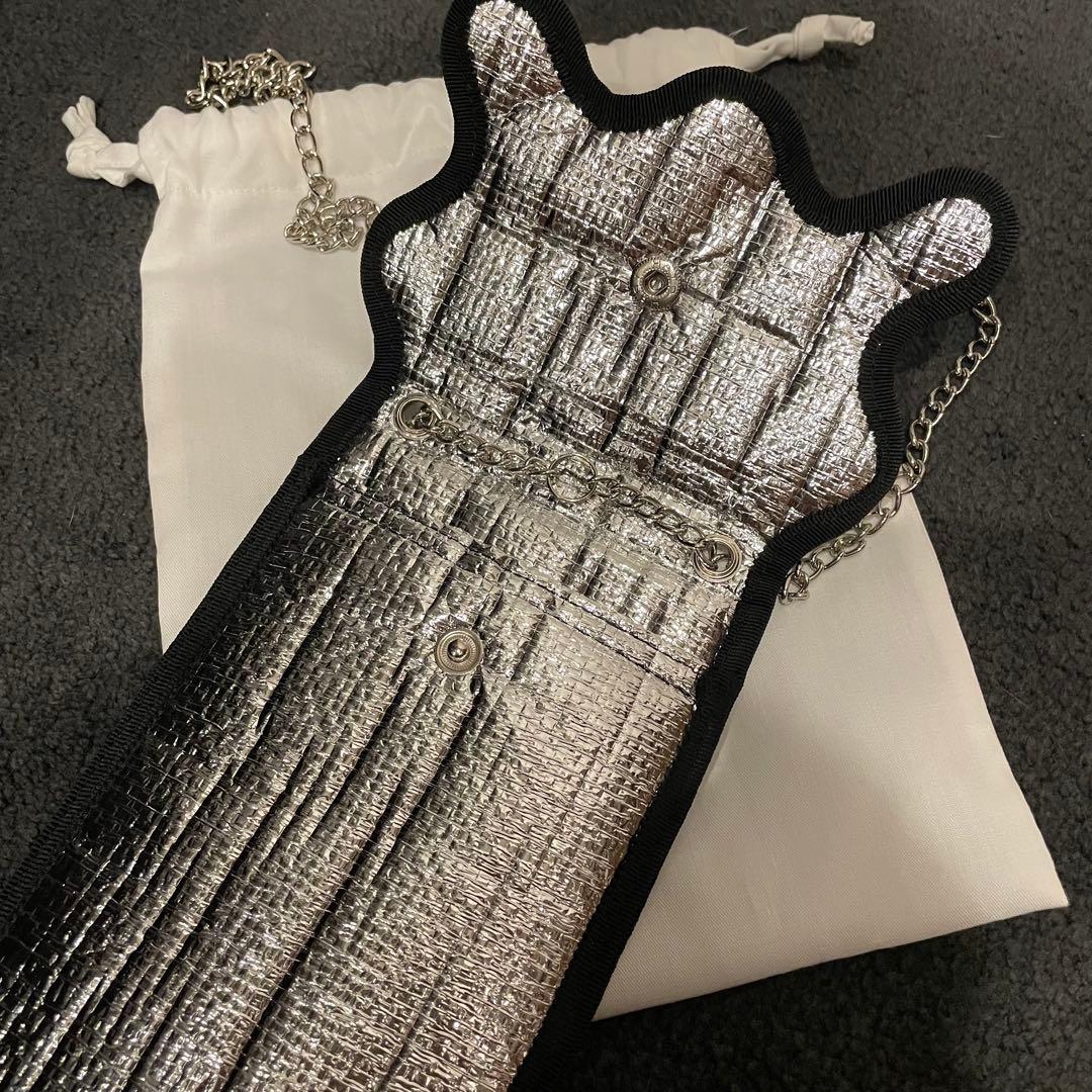 【美品】norienomoto スマホショルダー メタリック シルバー ブラック