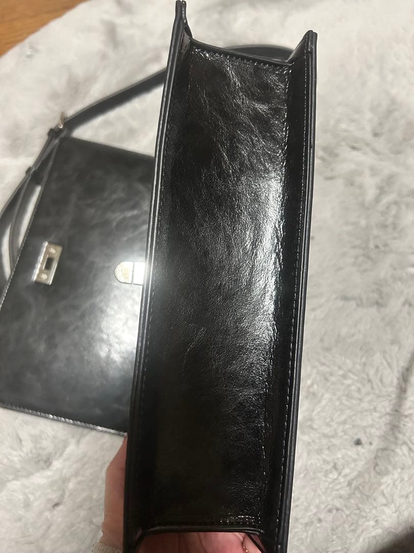 ルイス　mi-企画　2wayショルダースクエアレザーバッグ