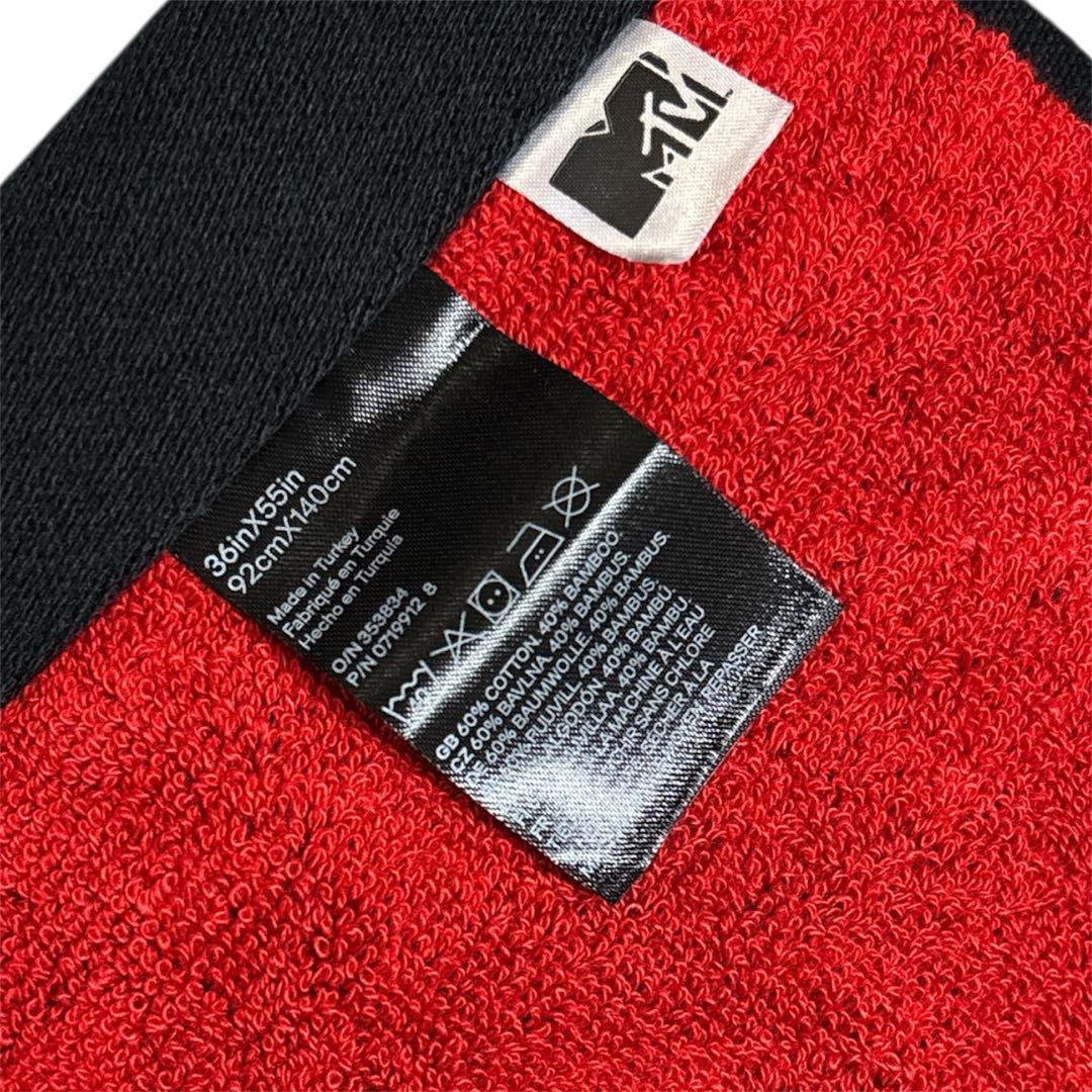 【完売品】 × MOSCHINO コラボ ロゴ タオル