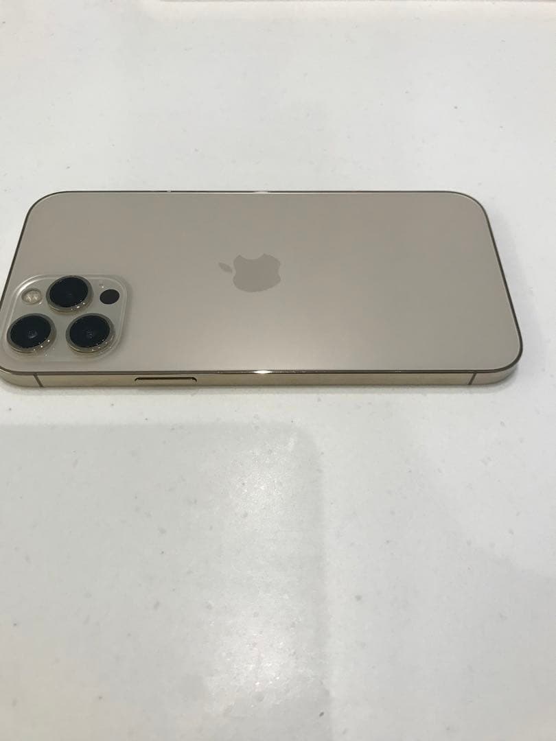 週末特価‼︎ iphone12promax 本体　512gb ゴールド