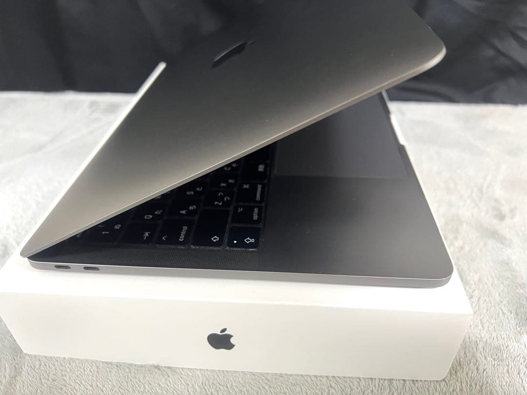 【ジャンク】MacBook Pro 13インチ 2017 61W純正アダプタ付き