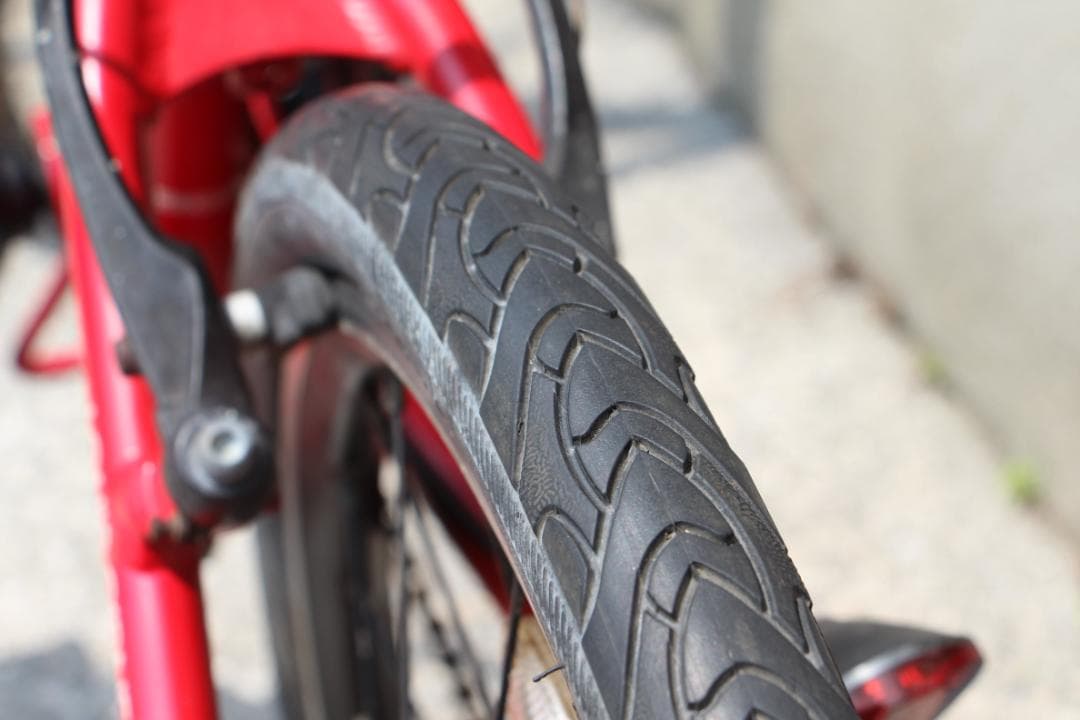 引き取り限定♪ルイガノ♪20インチタイヤ♪折り畳み式自転車♪発送は相談可能です♪