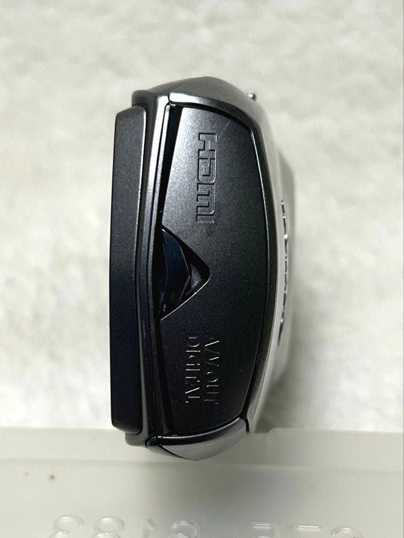 美品　キャノン　Canon IXY 32S コンパクトデジタルカメラ　シルバー