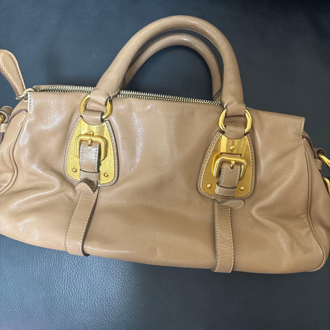 み*の様 PRADA ショルダーバッグ ベージュ ゴールド金具