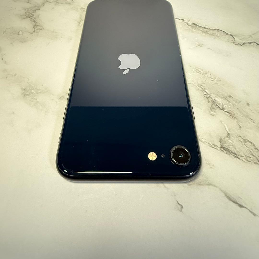 ★美品　iPhone SE 3 (第3世代) 256GB SIMフリー