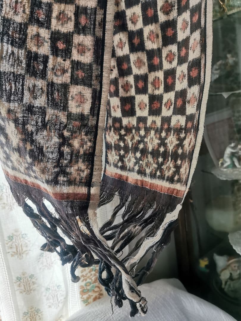 アンティーク 手染手織布 ダブルイカット バリ島グリンシン 無病息災歯のモチーフ