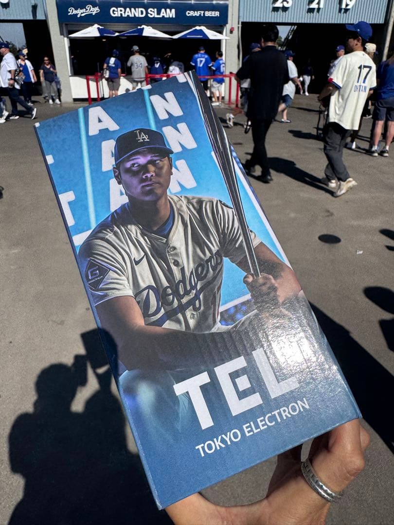 大谷翔平 50/50 ホームラン　ボブルヘッド　ドジャース　来場者限定　冊子