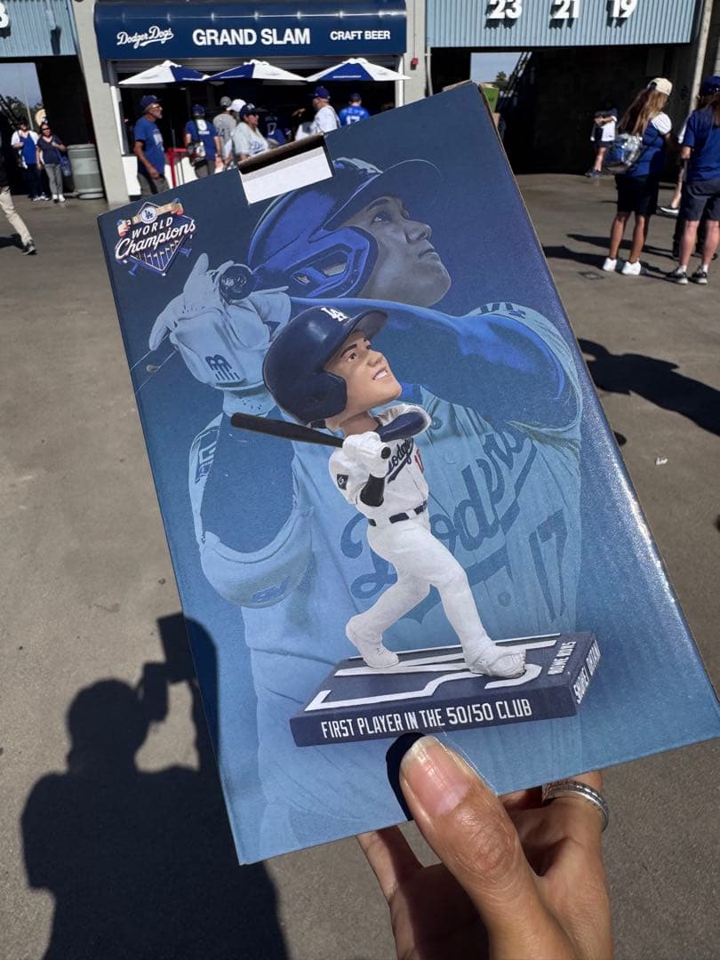 大谷翔平 50/50 ホームラン　ボブルヘッド　ドジャース　来場者限定　冊子