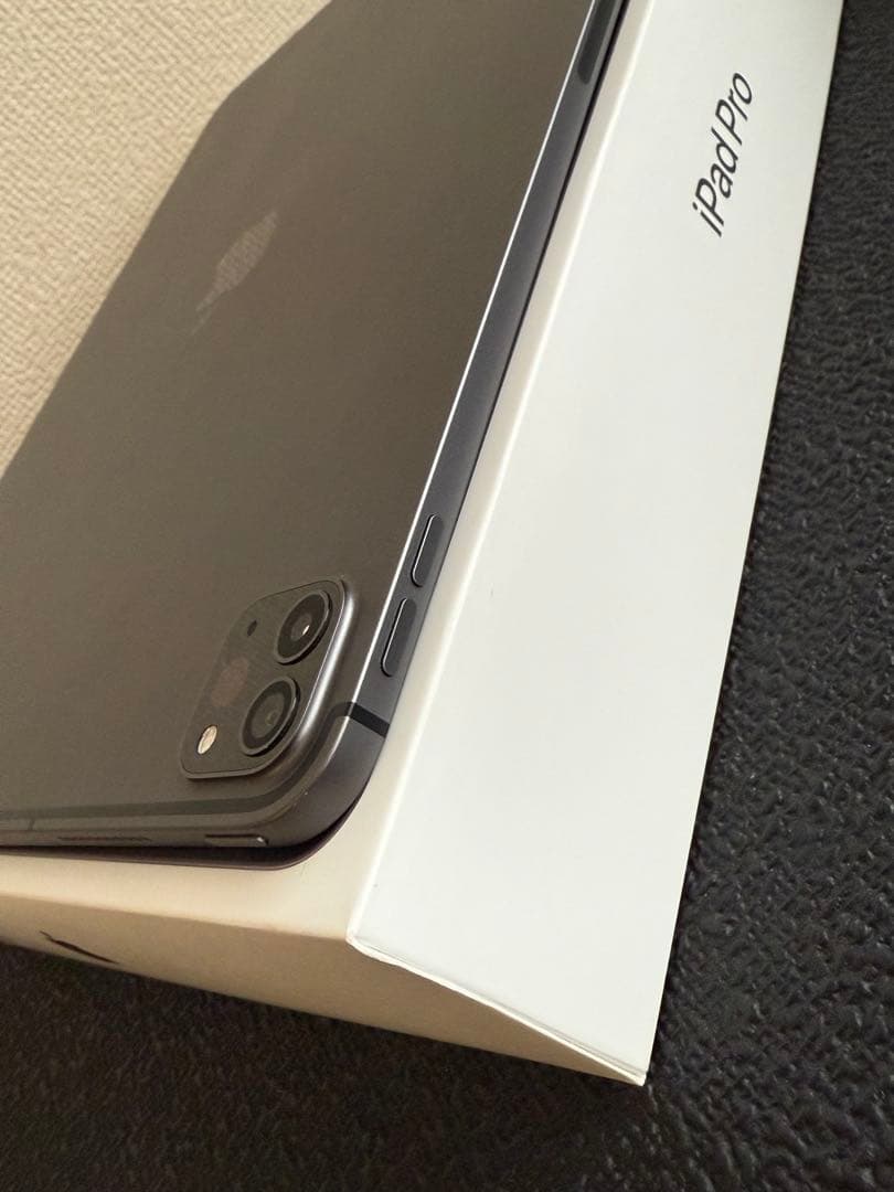 [香港] iPad Pro 12.9インチ 第5世代Cellular 512GB