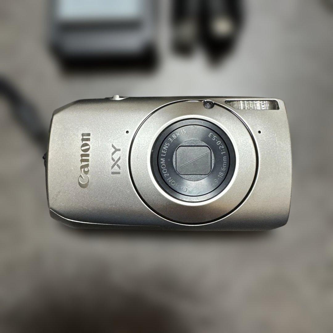 美品【コンパクトデジタルカメラ】Canon IXY 30S