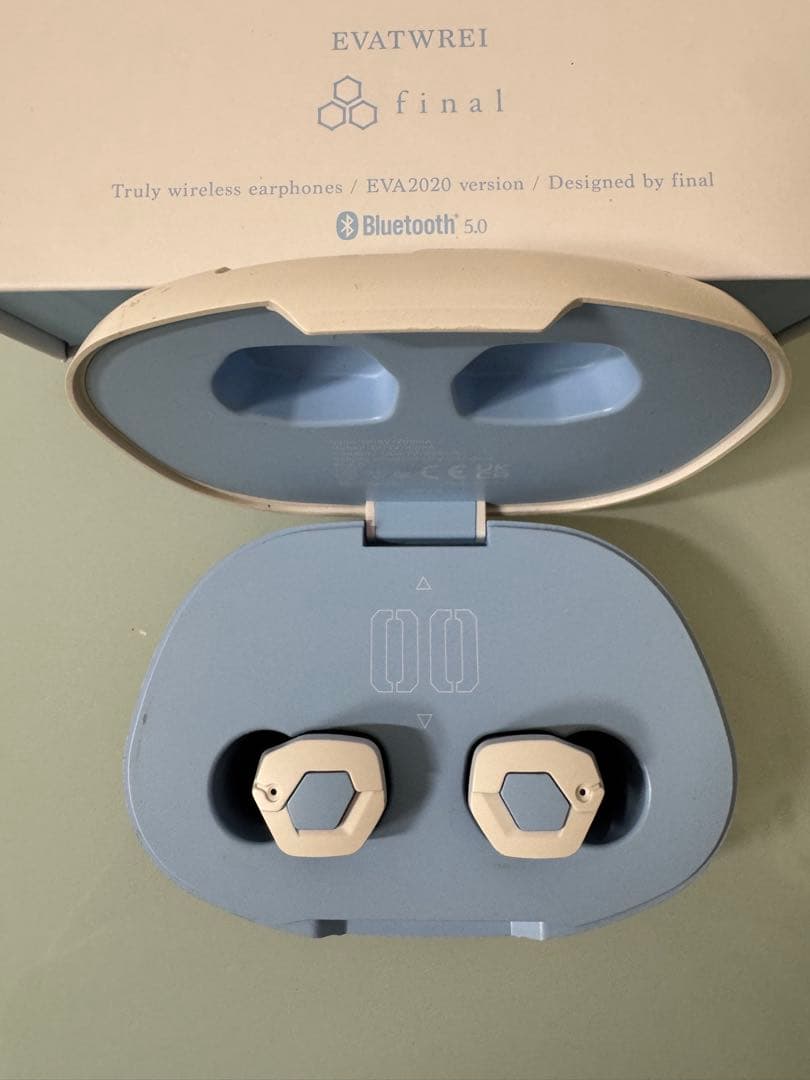 final ワイヤレスイヤホン エヴァンゲリオン コラボ 綾波レイ