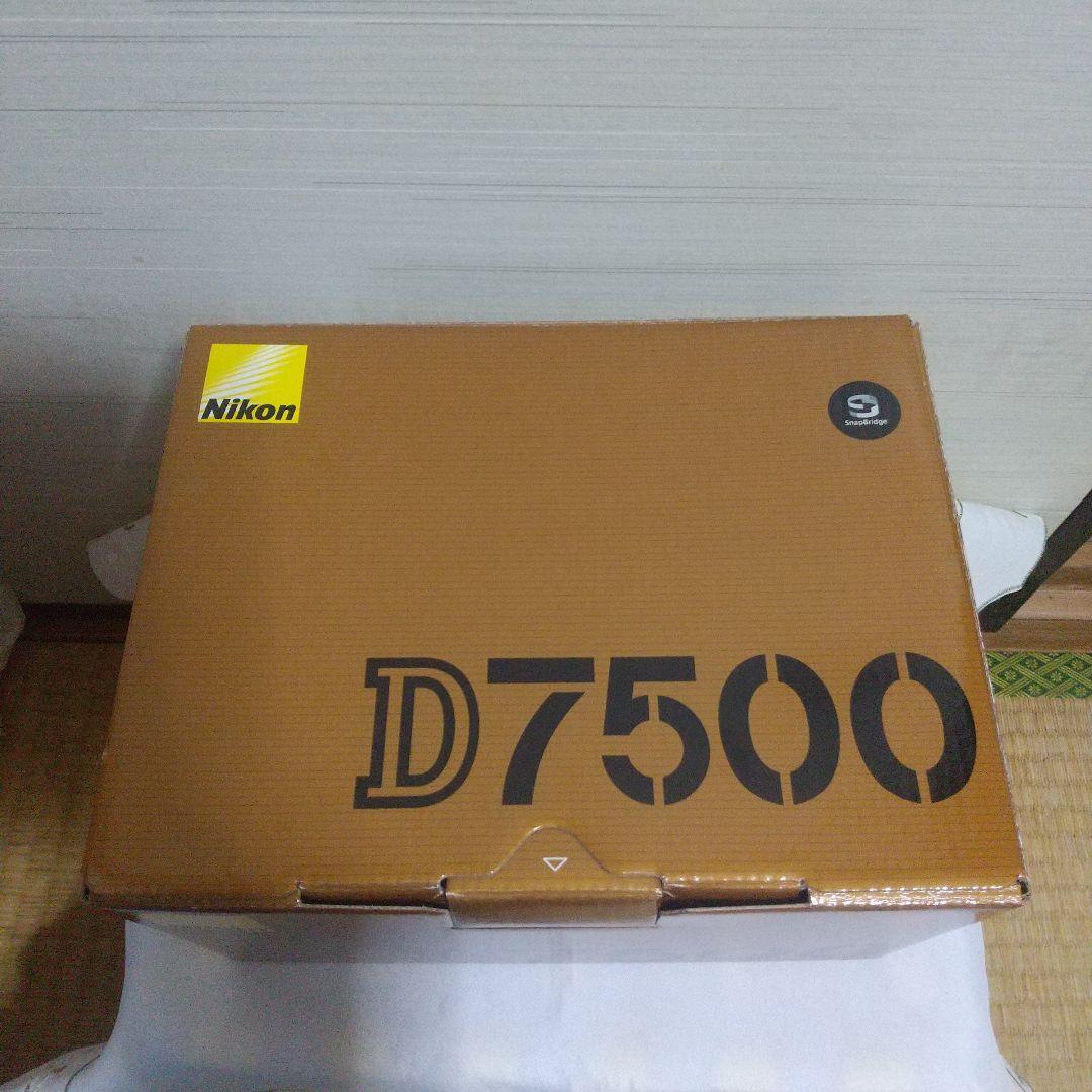 新品 未使用 NIKON ニコン D7500　説明書＆箱付き　デジタル ボディ