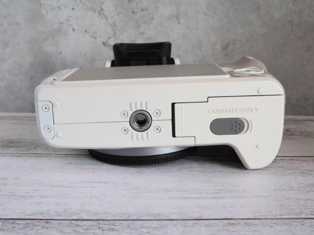 Canon EOS kissM 標準ズームレンズキット