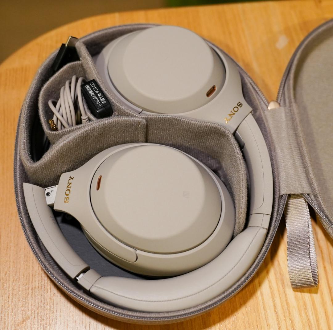 【極美品】SONY WH-1000XM4 ワイヤレスヘッドホン