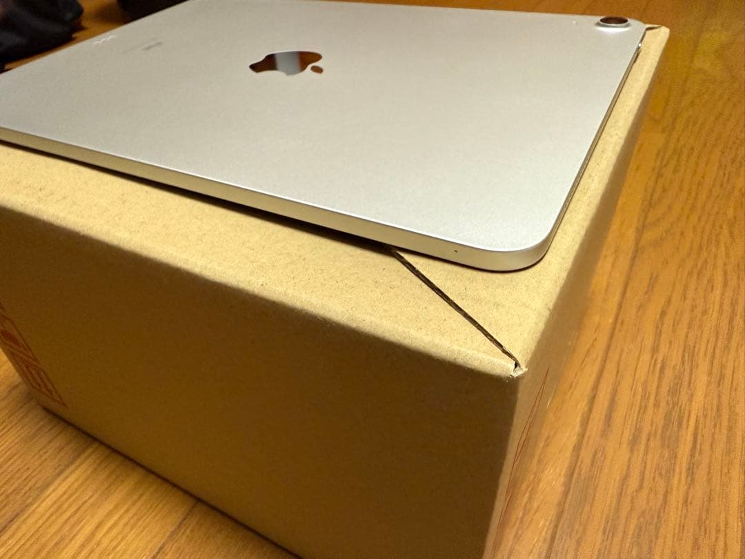 美品 iPad Air 第4世代 シルバー 64GB WiFi