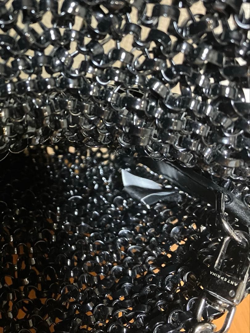 現行　アンテプリマ　ルケット　ミディアム　エナメルブラック　横長　ブラック