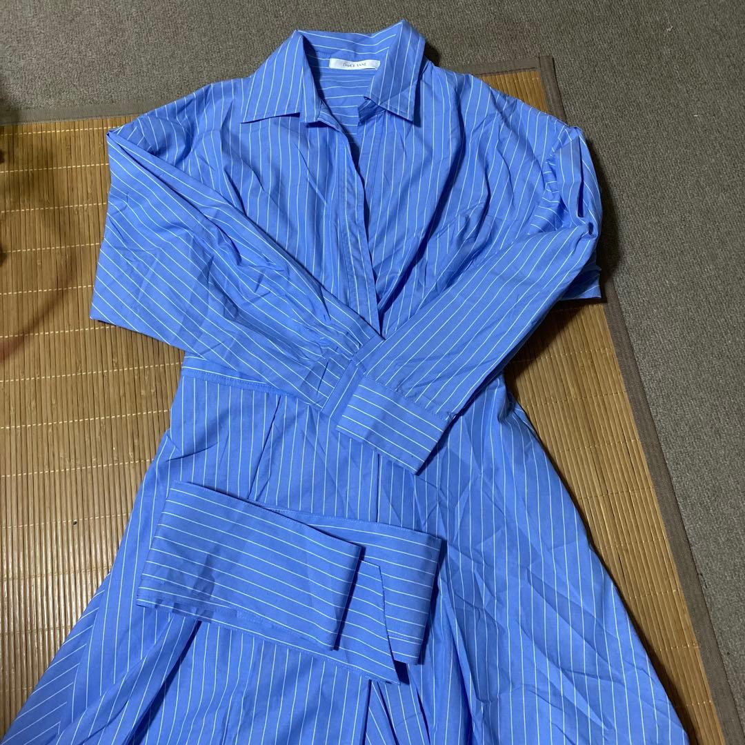 青と白のストライプ ワンピース