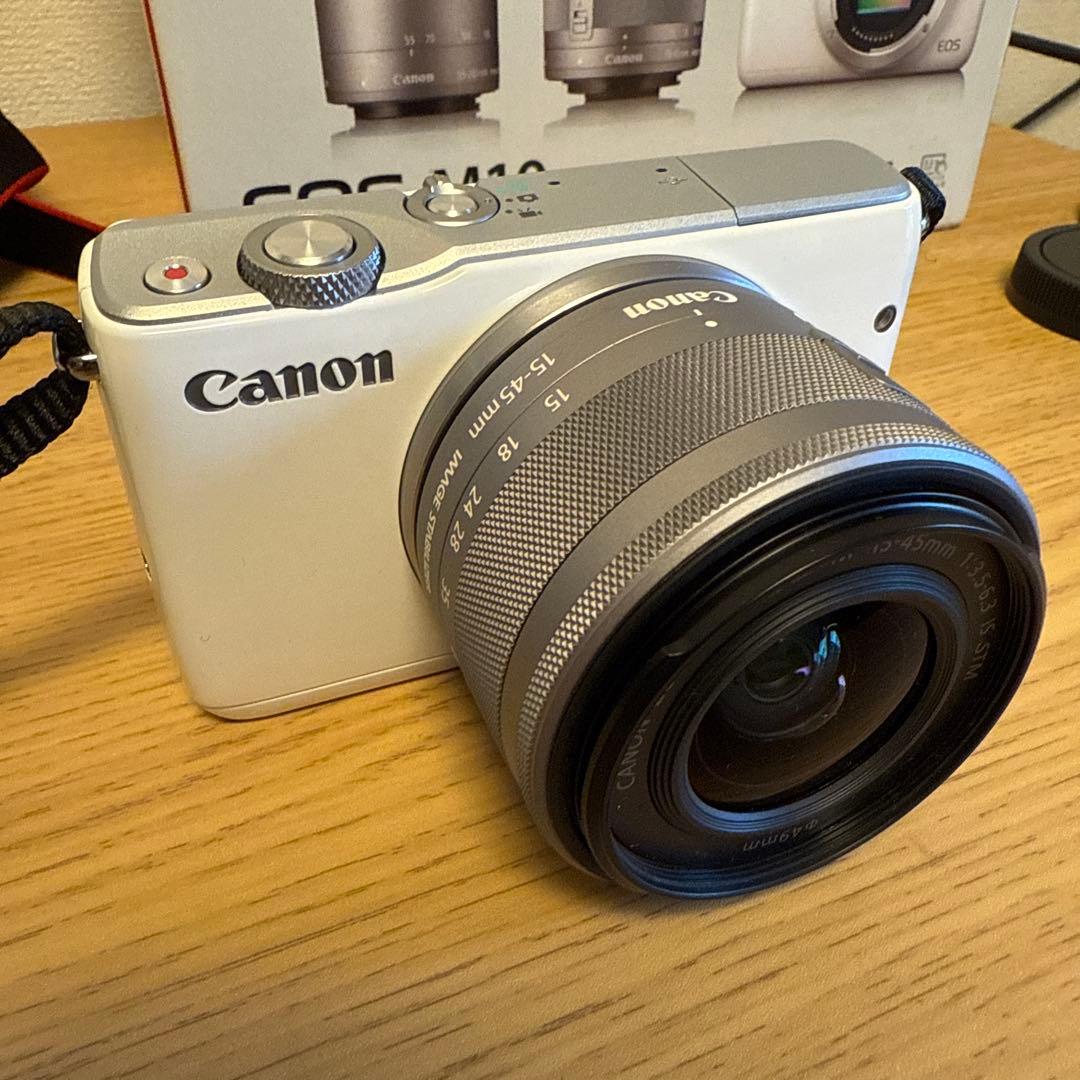 【美品】Canon EOS M10 ミラーレスカメラ フルセット