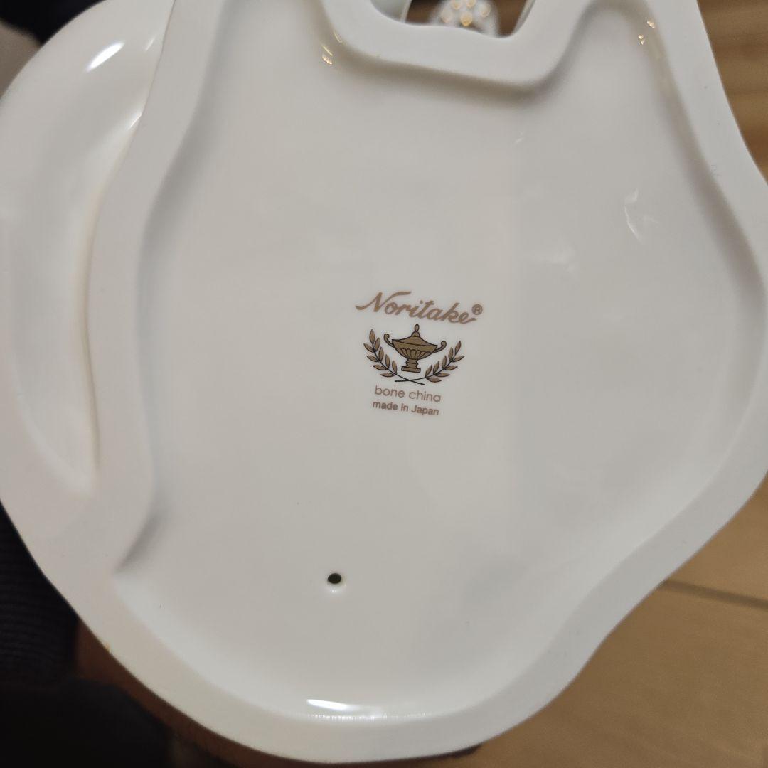 Noritake ボーンチャイナ 猫の置物