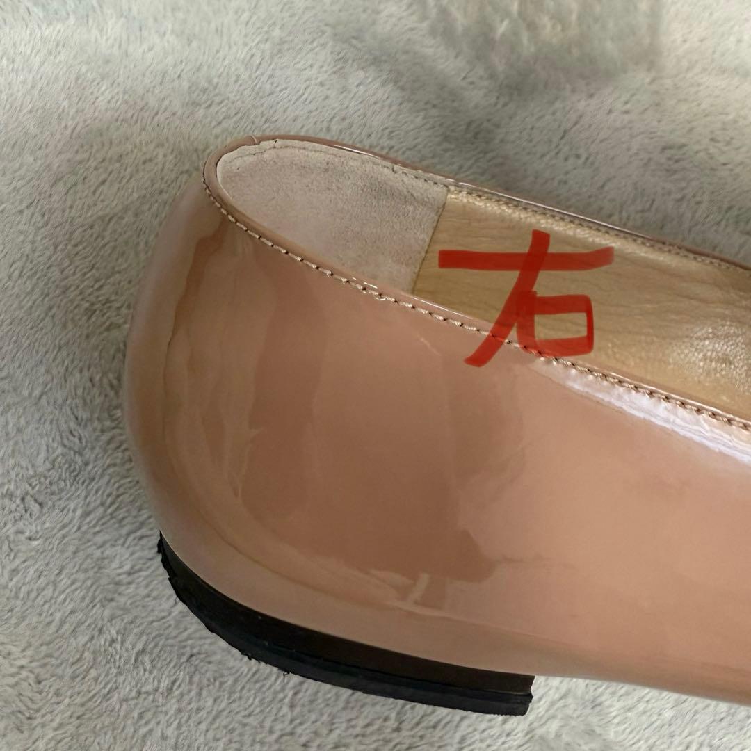 JIMMY CHOO ベージュ フラットシューズ