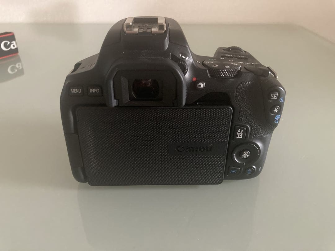 最安値Canon EOS Kiss X10 一眼レフ　Bluetooth転送機能