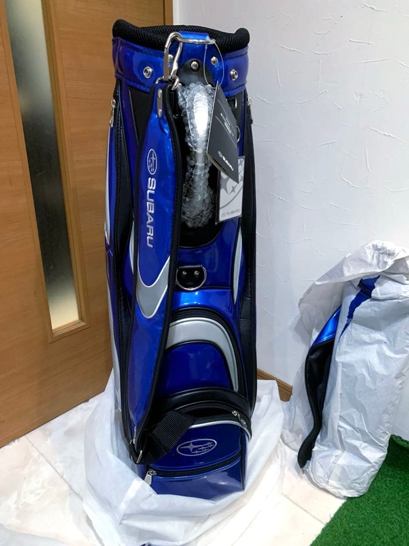 希少　新品未使用　限定　スバル　キャディバッグ　ヘッドカバー