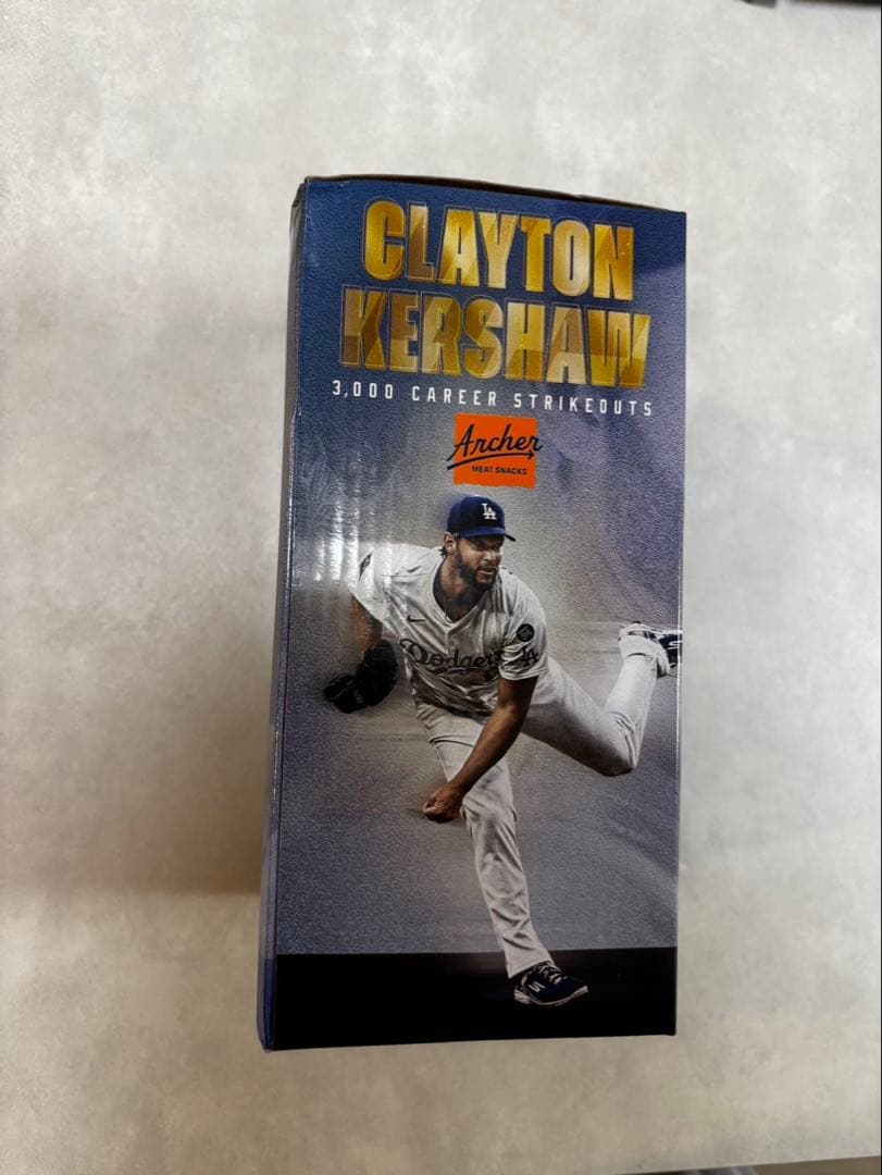 カーショー　カーショウ　3000奪三振記念グッズ　ボブルヘッド