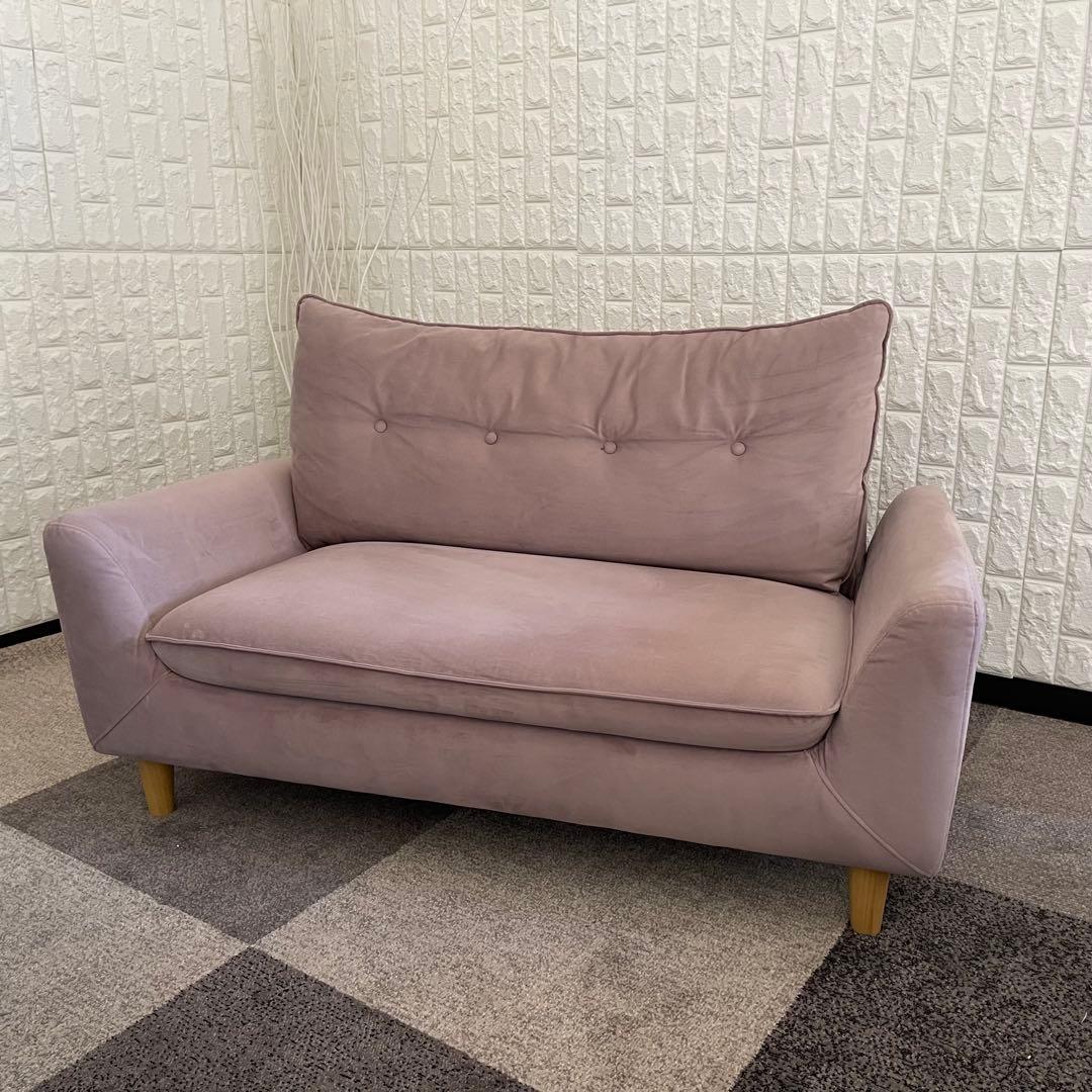 東京23区配送無料✨ニトリ　2人掛けソファ　ベロア素材　ピンク系　美品
